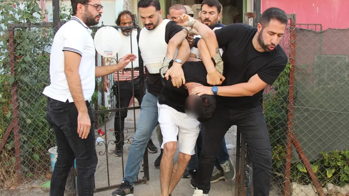 Adana'da Şok Eden Operasyon: Firari Ateş Açtı ve El Bombasıyla Tehdit Etti