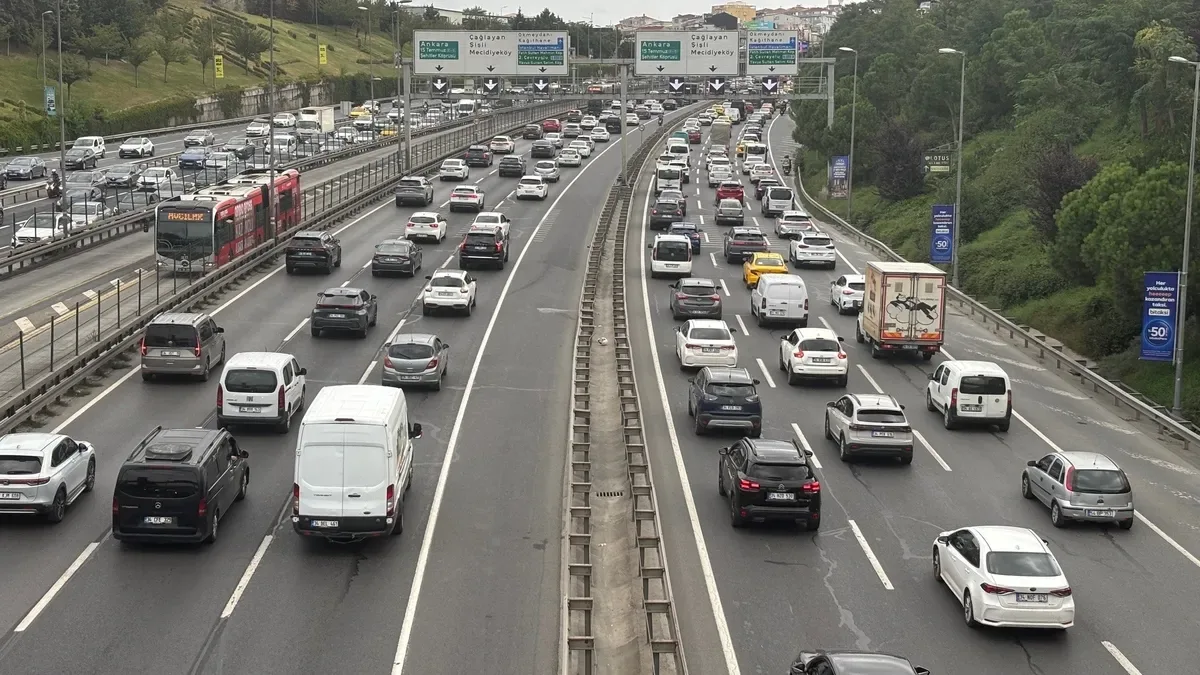 İstanbul'da Trafik Yoğunluğu Yüzde 70'e Ulaştı
