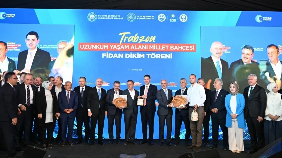 Trabzon'a özgü bir yaşam merkezi inşa ediliyor! Uzunkum Millet Bahçesi sahili modern ve yeşil olacak