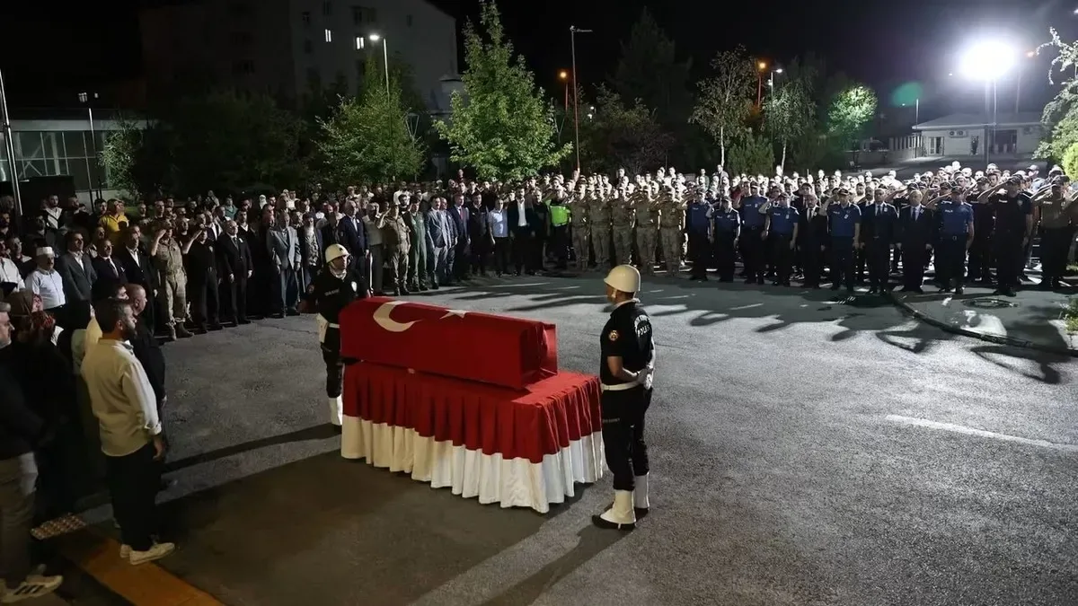 Muş'ta görev şehidine veda! Yunus Yıldız dualarla uğurlandı