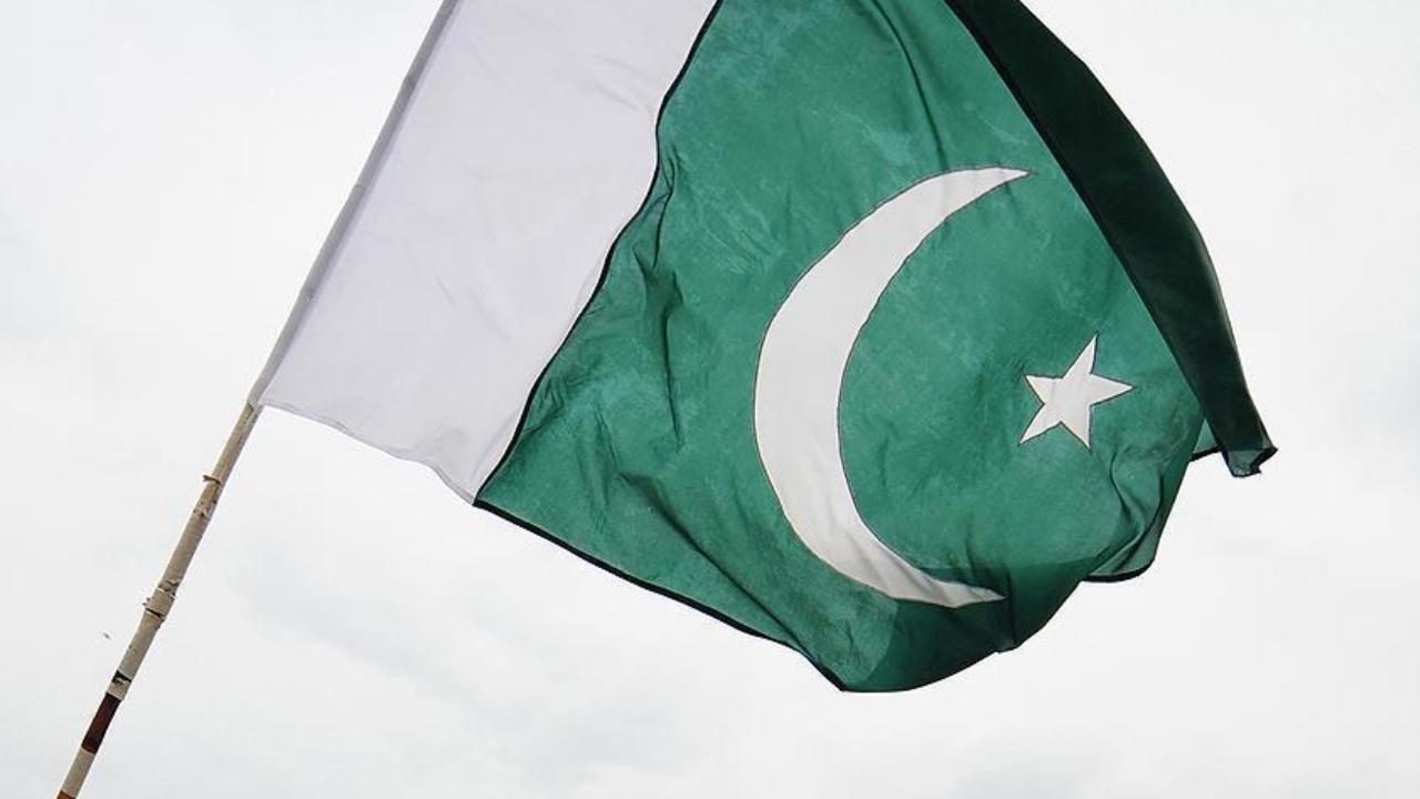 Pakistan, Afganistan Üzerine Hava Saldırısı Düzenledi