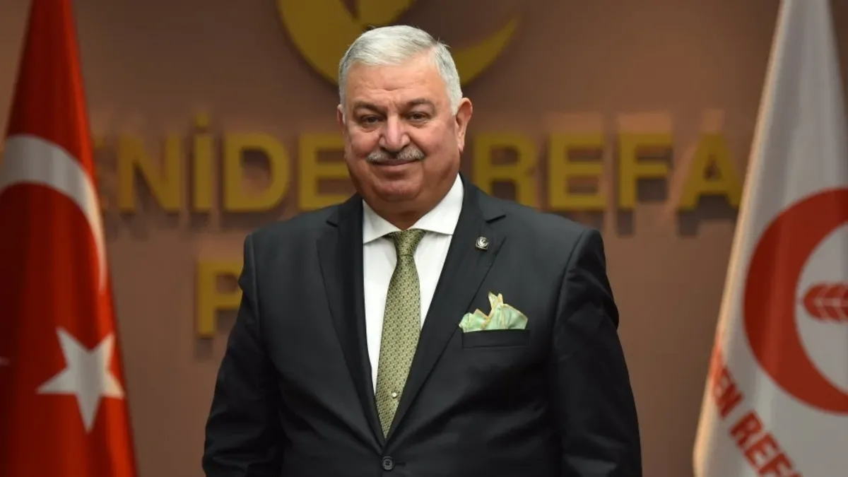 Yeniden Refah Partisi'nde önemli bir istifa gerçekleşti