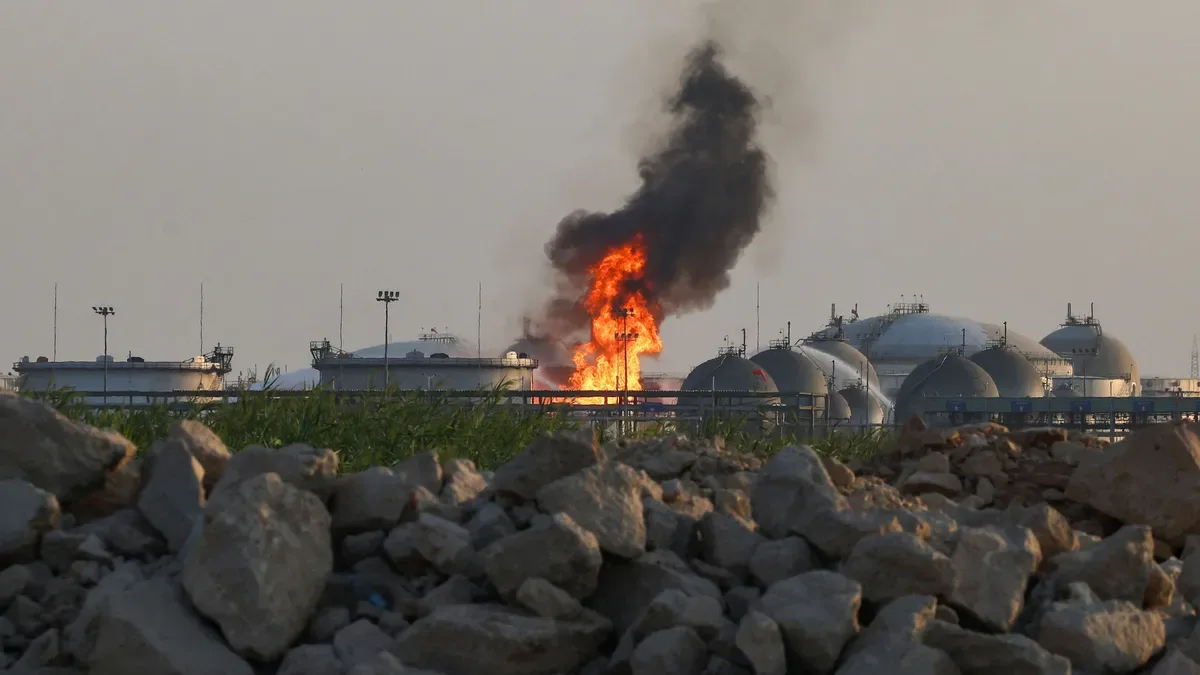 Husilerin Riyad'a Yönelik Saldırısı: Aramco Tesisleri Hedef Alındı