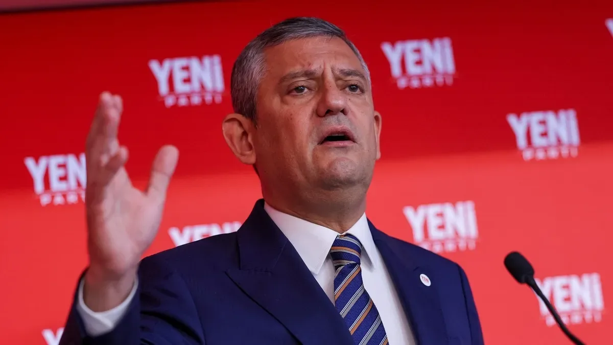 Yeni Parti'de Kongre Krizi: Antalya ve İzmir'de Gerilimler Yaşandı