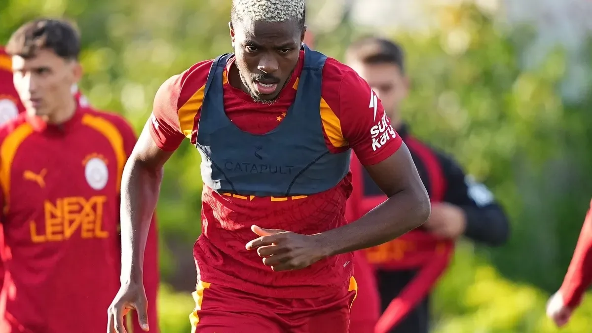 Galatasaray'da Osimhen, Kasımpaşa maçı öncesi takımla antrenmana katıldı