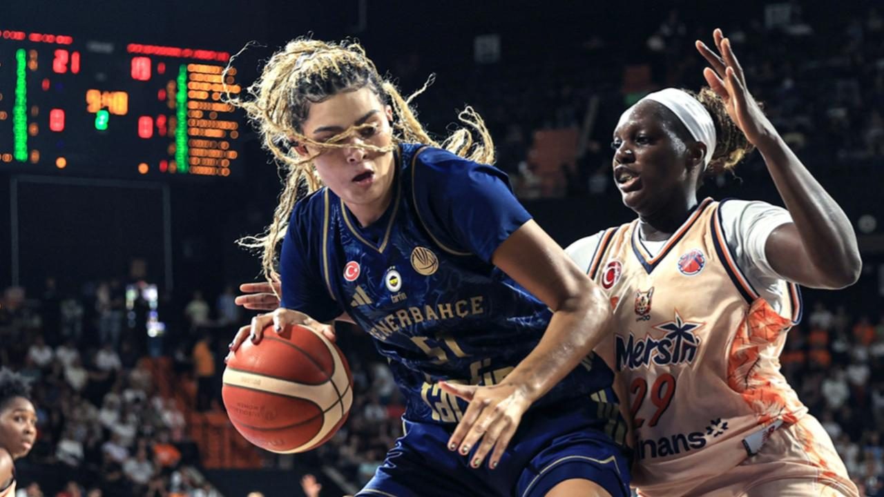 Fenerbahçe Tarfin FIBA Kadınlar Süper Kupası'nı Kazandı