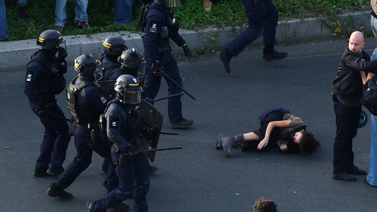 Fransa'da Öğrenci Protestoları Ülkeyi Kaosa Sürükledi